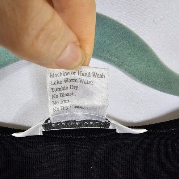 Misook Black Classic Knit Tunic Sz M Round Neck Short Sleeves Long Side Slits - Picture 6 of 8